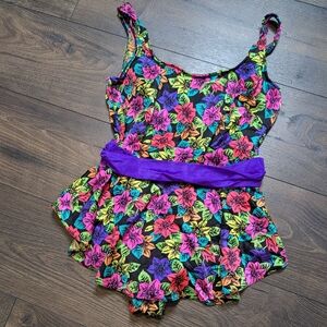 Maxine Of Hollywood Floral Multicolor Swimsuit Skirted Purple‎ Belt Size XS/S